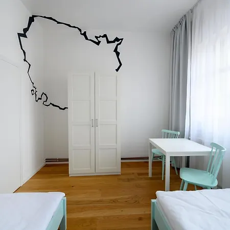 Svetobeznik Bed & Wine